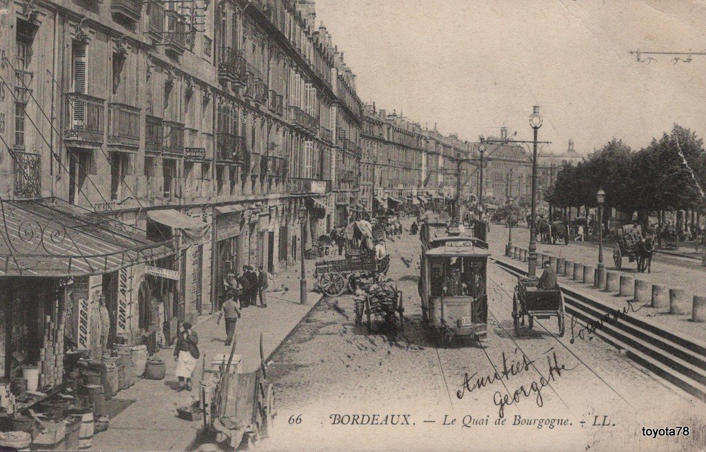 BORDEAUX LE QUAI DE BOURGOGNE.jpg