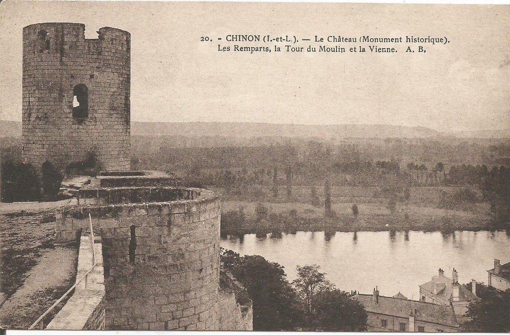 Chinon (37).jpg