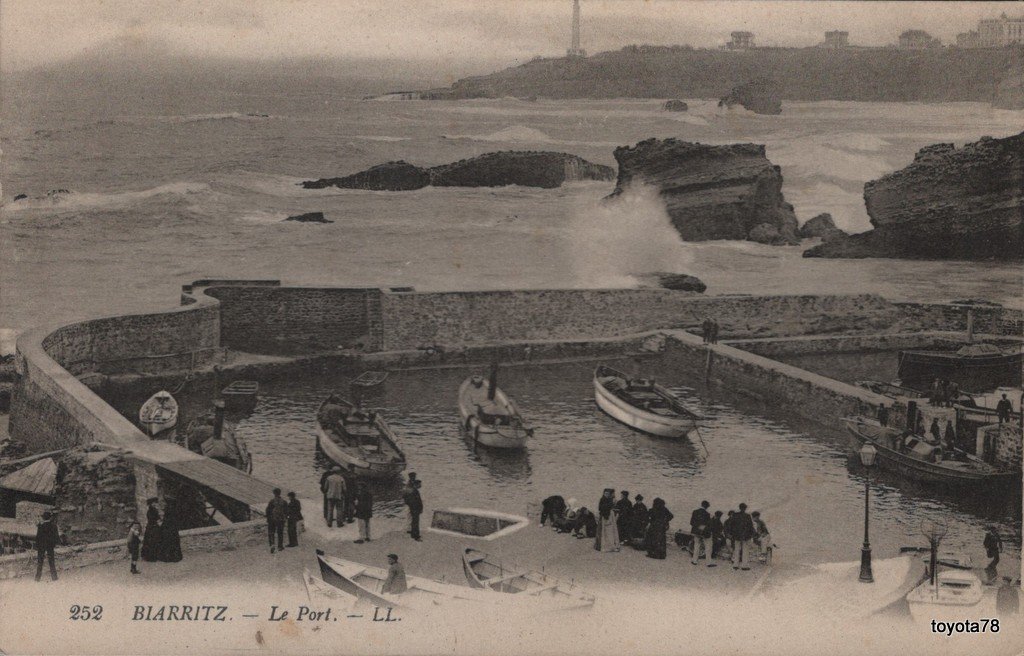 BIARRITZ.jpg