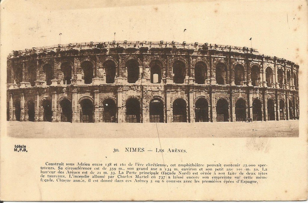 Nîmes (30).jpg