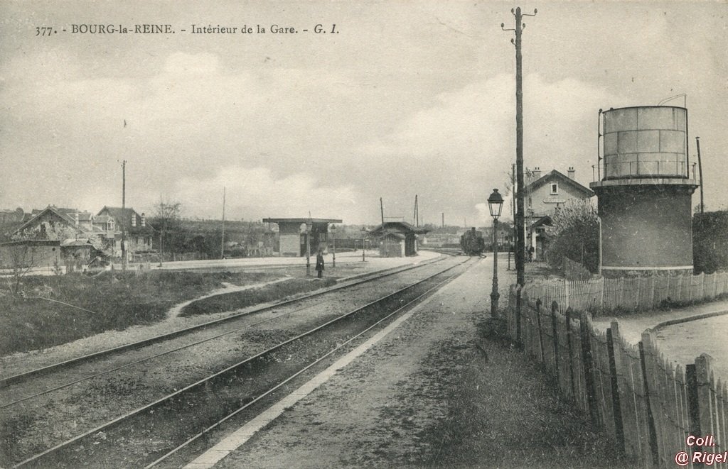 92-Bourg-la-Reine-Interieur-de-la-Gare-GI-377.jpg