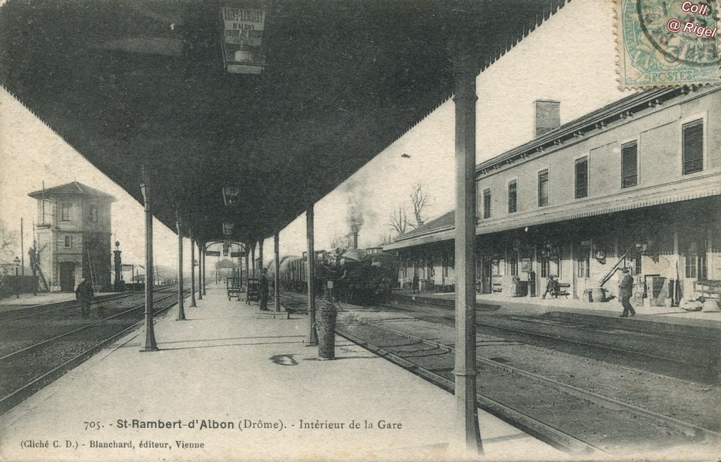 26-St-Rambert-d-Albon-Interieur-de-la-Gare-705-Blanchard-Editeur.jpg
