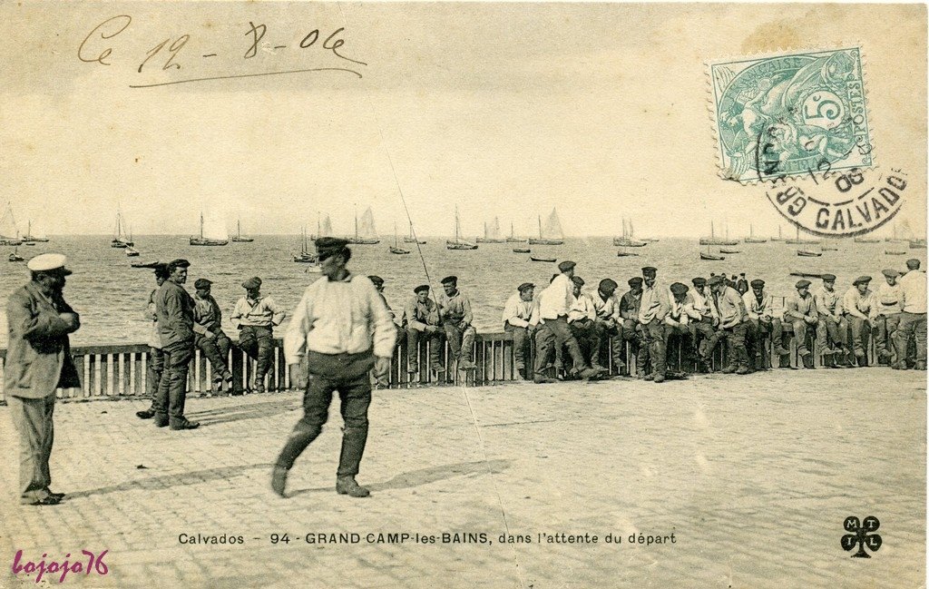 14-Grandcamp les bains-Pecheurs en attente.jpg