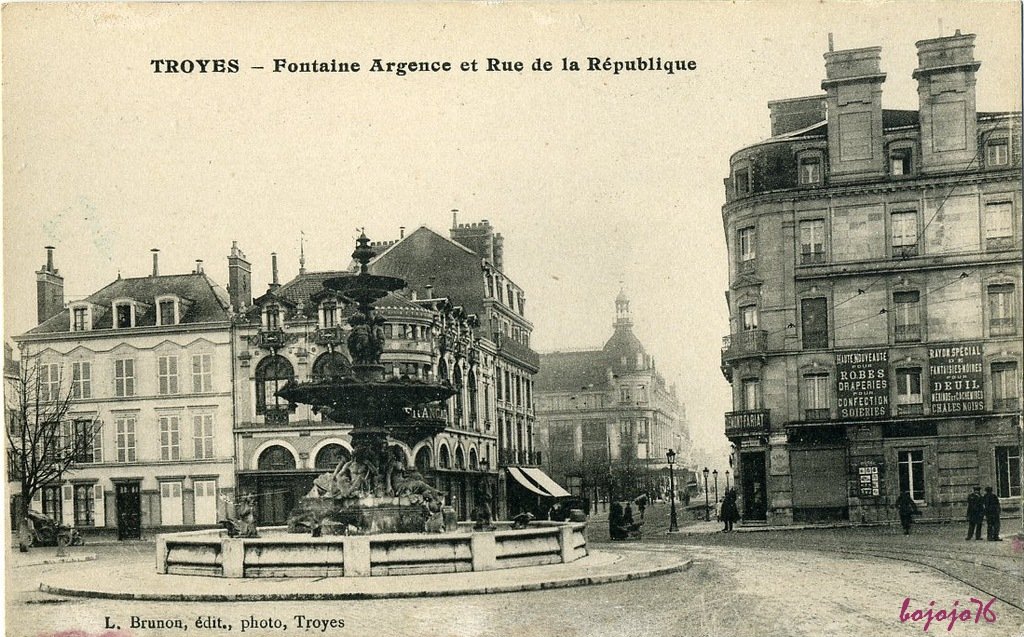 10-Troyes-Fontaine Argence.jpg