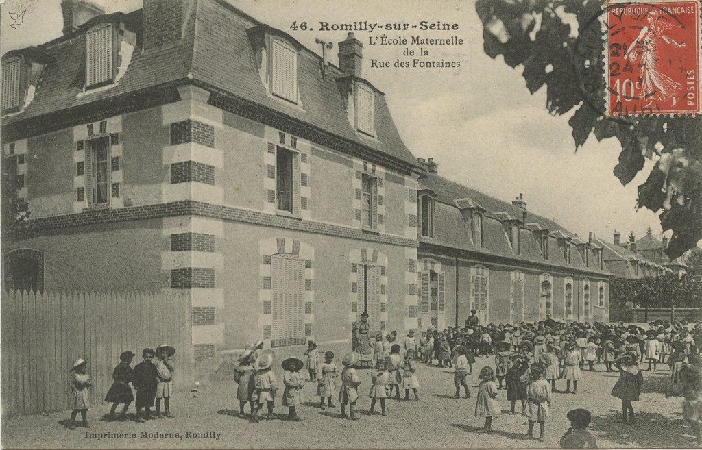 Z - Romilly 46 Ecole.jpg