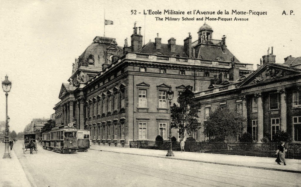 Les Tramways de Paris.jpg