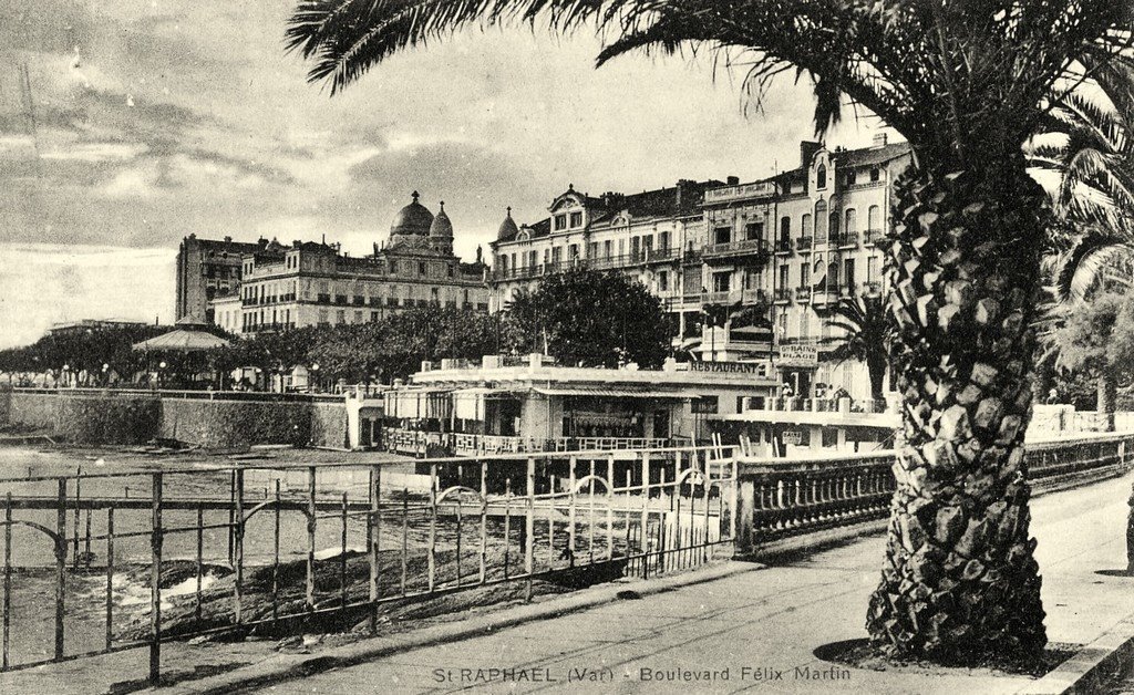 Saint-Raphaël (83).jpg