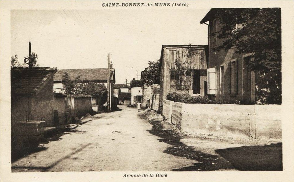 Z - Saint-Bonnet de Mure.jpg