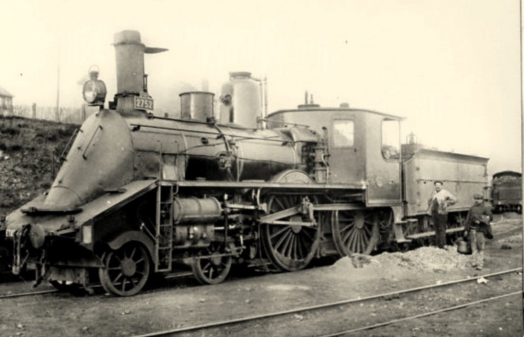 Loco Etat 220 2752.jpg