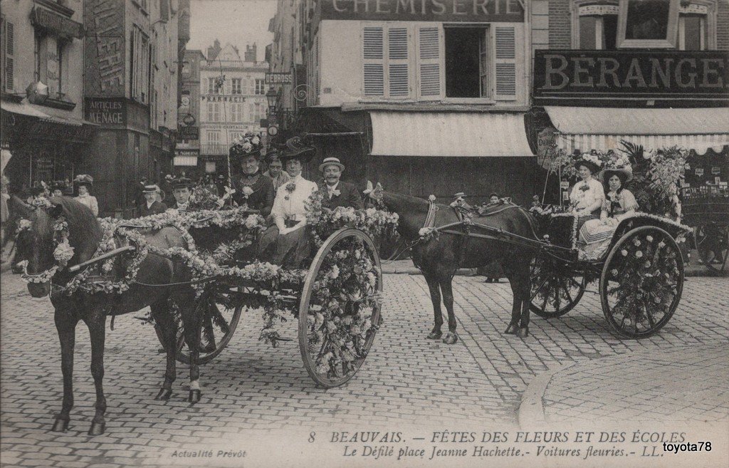 BEAUVAIS - Fête des Fleurs et des Ecoles.jpg