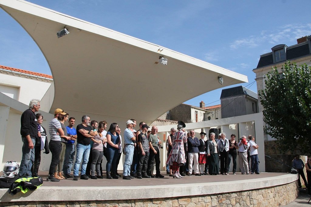 Les Sables-d'Olonne Auditorium jardin du tribunal 02.jpg