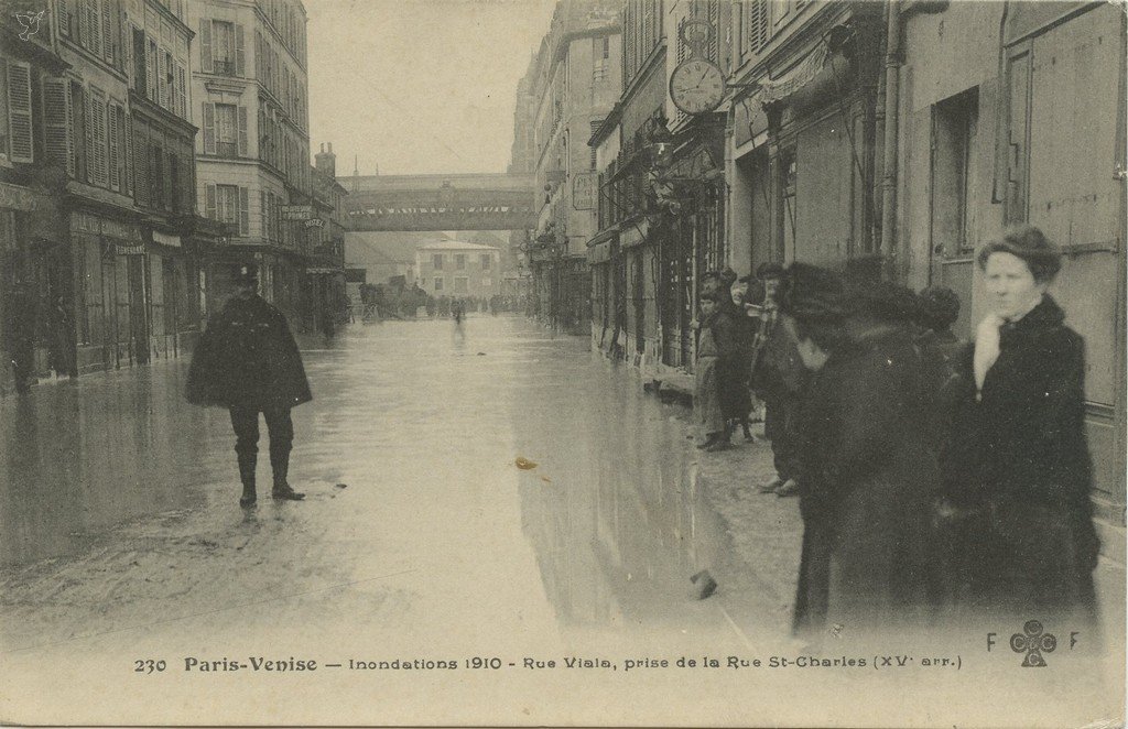 Z - VIADUC 6 - FF 230 - Paris Venise, Rue Viala, prise de la Rue St-Charles (XV°).jpg