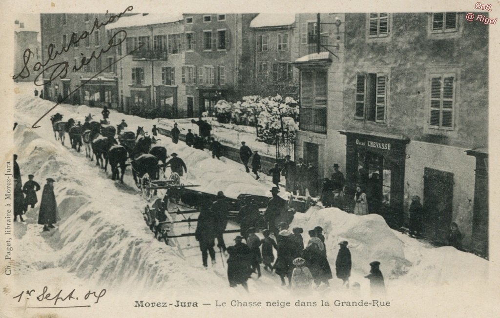 39-Morez-Le-Chasse-neide-dans-la-Grande-Rue-Ch-Paget-Librairie.jpg