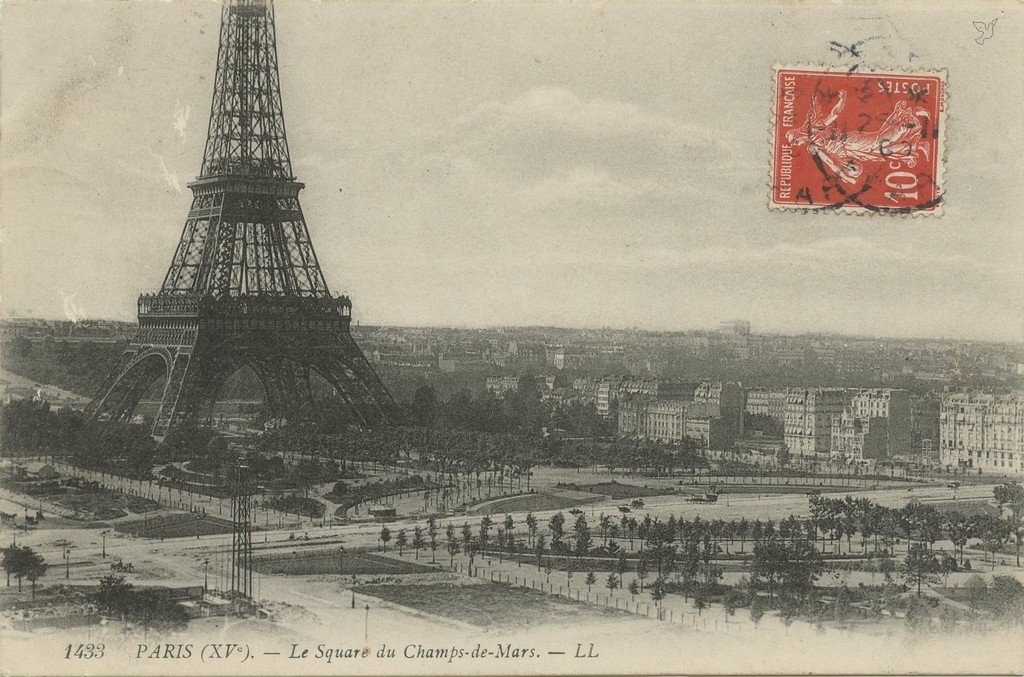 Z - LL 1433 - PARIS - Le Square du Champ de Mars.jpg