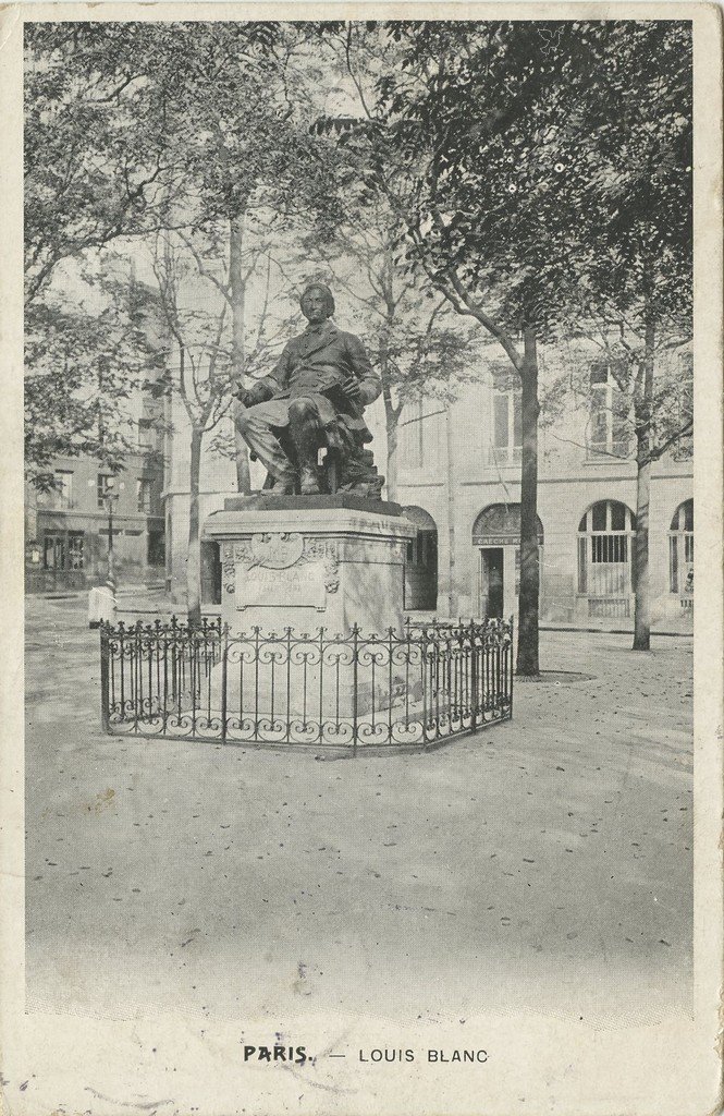 Z - Inconnu - Statue Louis Blanc Place Monge.jpg