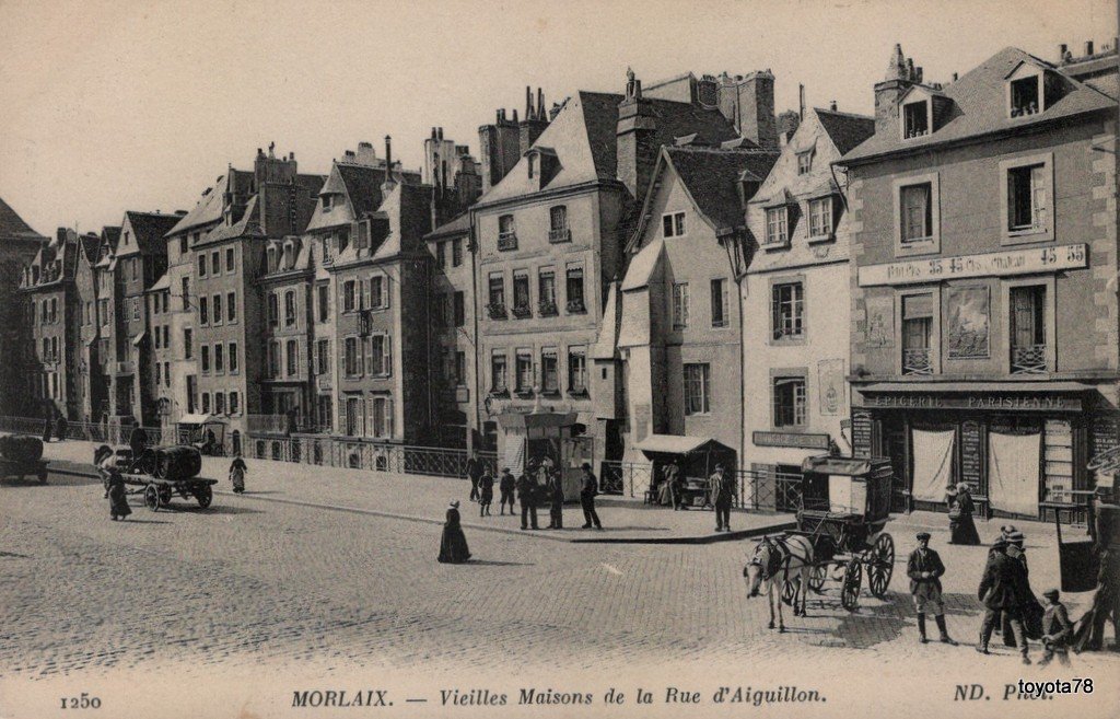 Morlaix-rue d'Aiguillon vieilles maisons.jpg