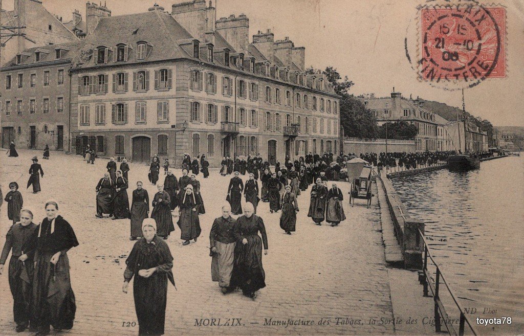 Morlaix-Manu sortie des cigarières.jpg