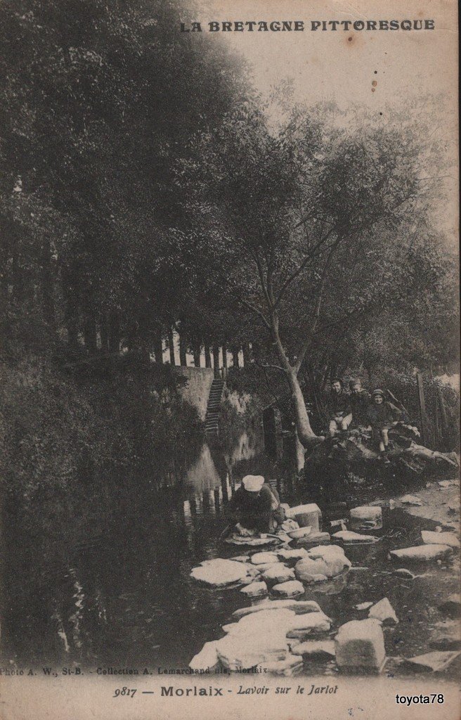 Morlaix-lavoir sur le jarlot.jpg