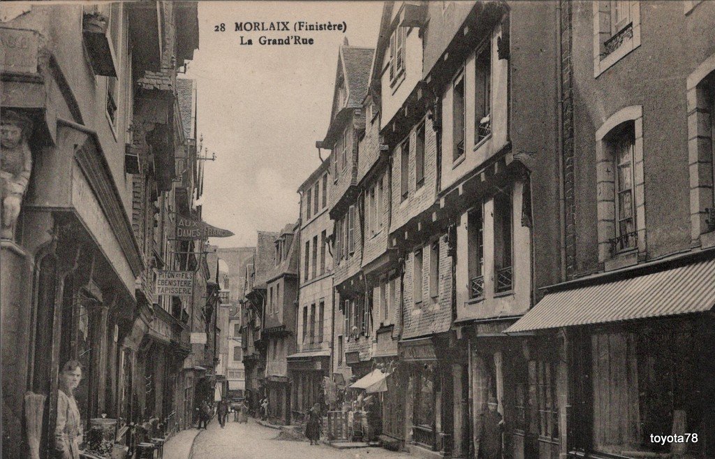 Morlaix-la grand'rue.jpg