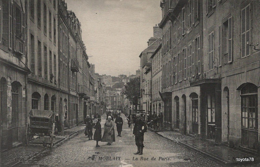 Morlaix-la rue de Paris-ND Phot.jpg