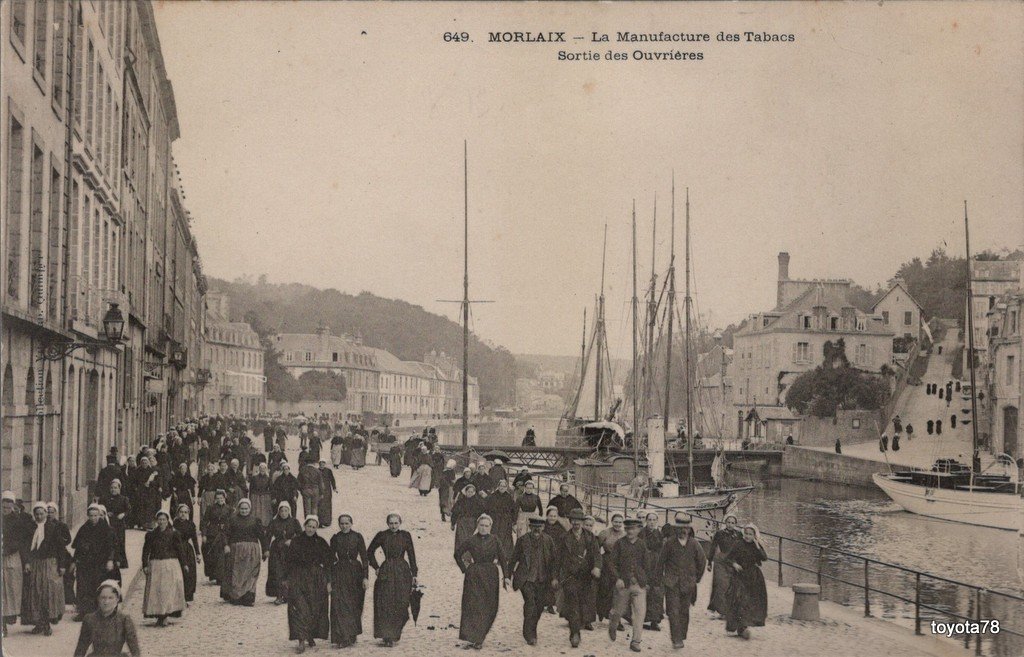 Morlaix-sortie cigarières.jpg