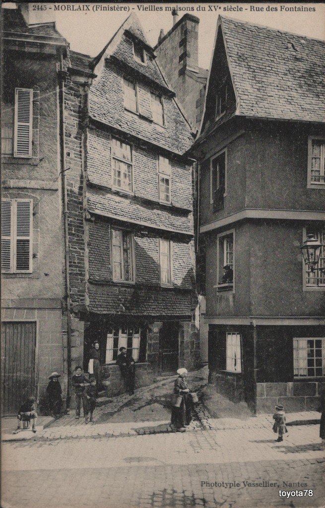 Morlaix-Vieilles maisons rue des Fontaines.jpg