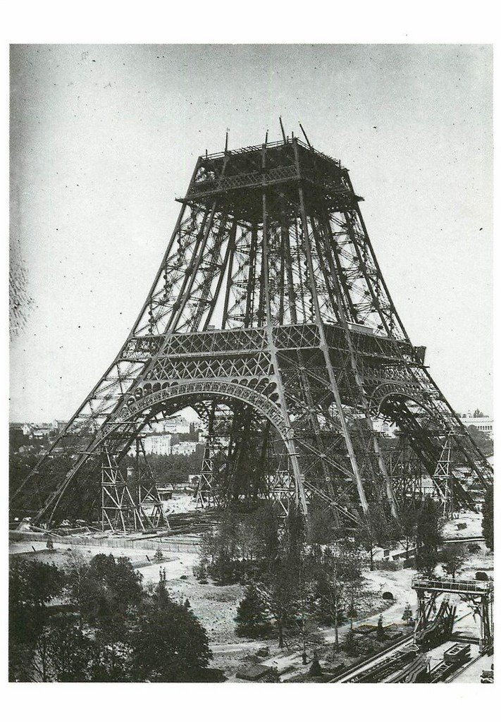 Paris Tour Eiffel en construction (2).jpg