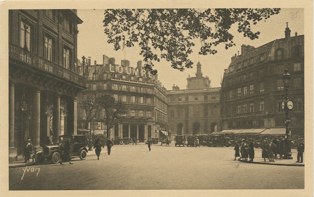 Z - YVON 260 - Paris - Place du Theatre Français.jpg