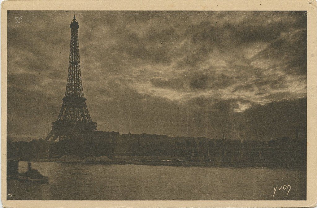 Z - YVON 171 - Paris - La Tour Eiffel.jpg