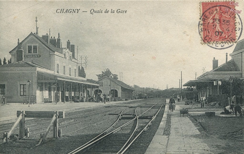71-Chagny-Quais-de-la-Gare-Sapin-edit.jpg