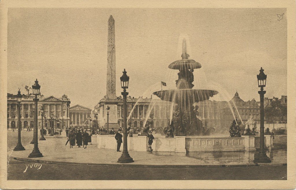 Z - YVON 36 - Paris Place de la Concorde.jpg