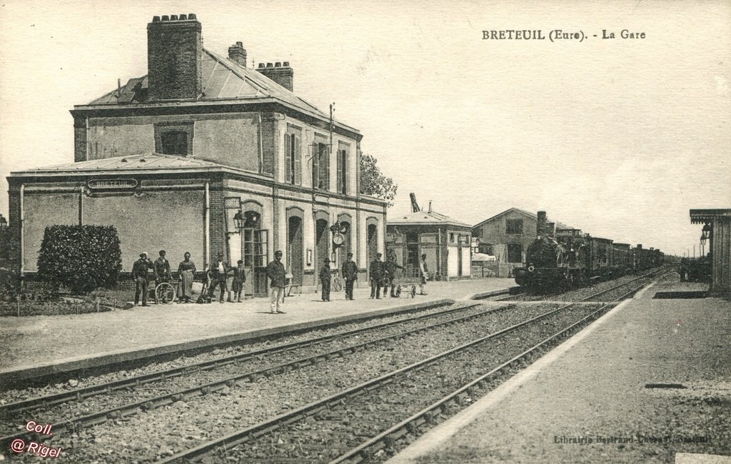 27-Breteuil-La-Gare-Librairie-Bertrand.jpg