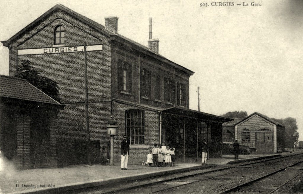 Curgies (59) Ancienne gare.jpg