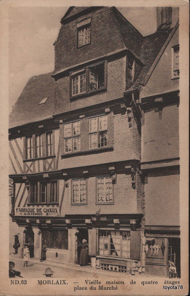 Morlaix-Vieille maison place du marché.jpg