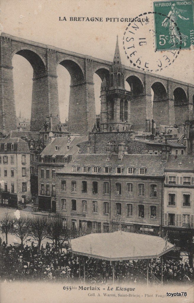 Morlaix-le kiosque.jpg