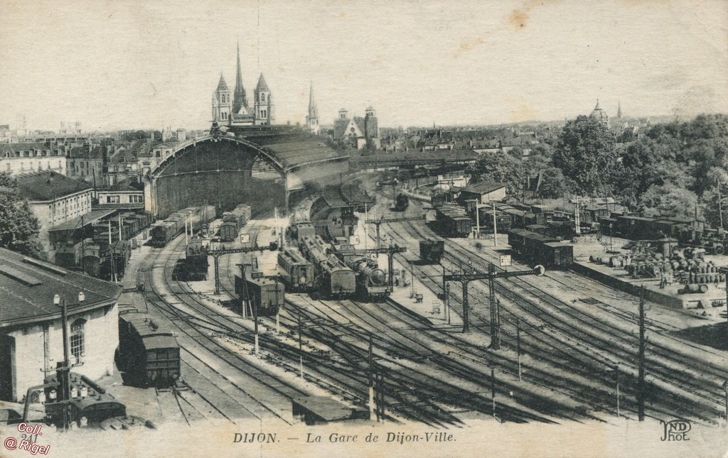 21-La-Gare-de-Dijon-Ville-ND-Phot-241.jpg
