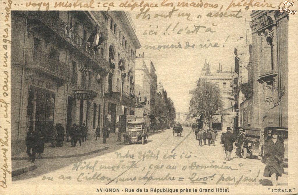 84-Avignon-Rue-Republique-Edition-Artistique-Ideale.jpg