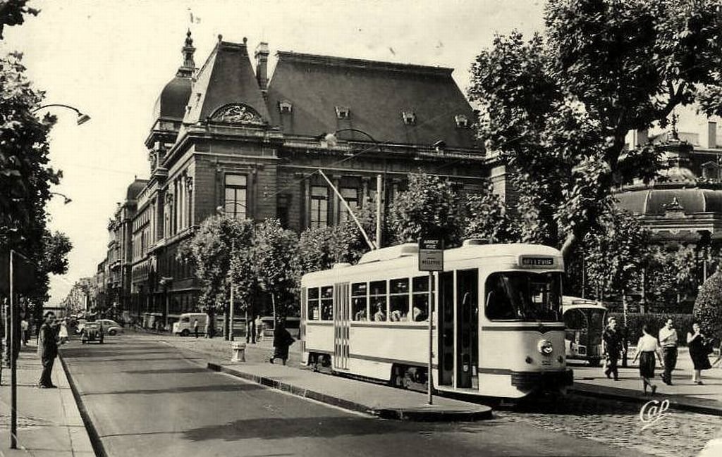 6 Saint-Etienne tram (Lore).jpg