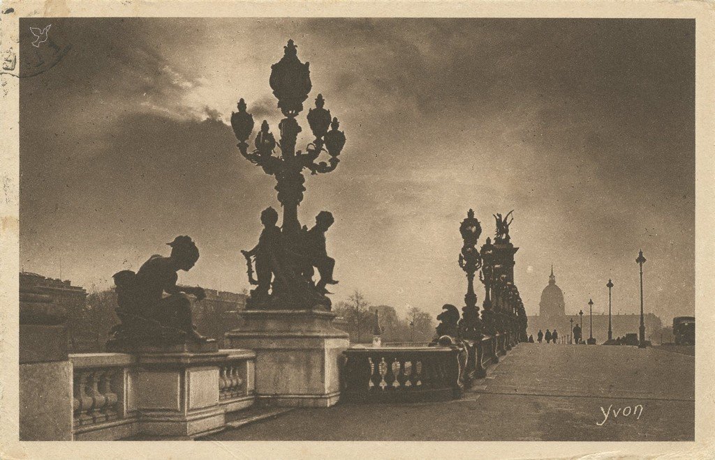 Z - YVON 61 - Paris - Motifs Pont Alexandre III.jpg