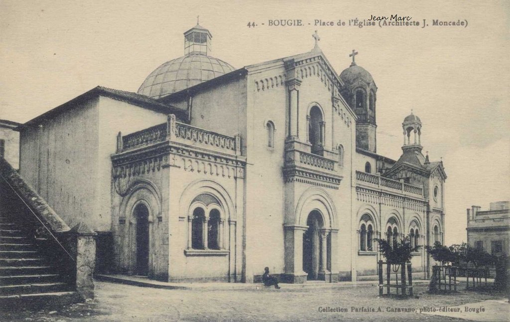 Bougie - Place de l'église.jpg