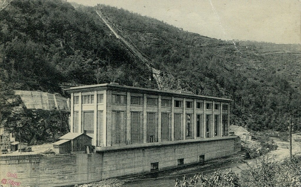 12-Le-Truel-Conduite-forcee-et-Usine-du-Pouget-en-construction-CIM.jpg