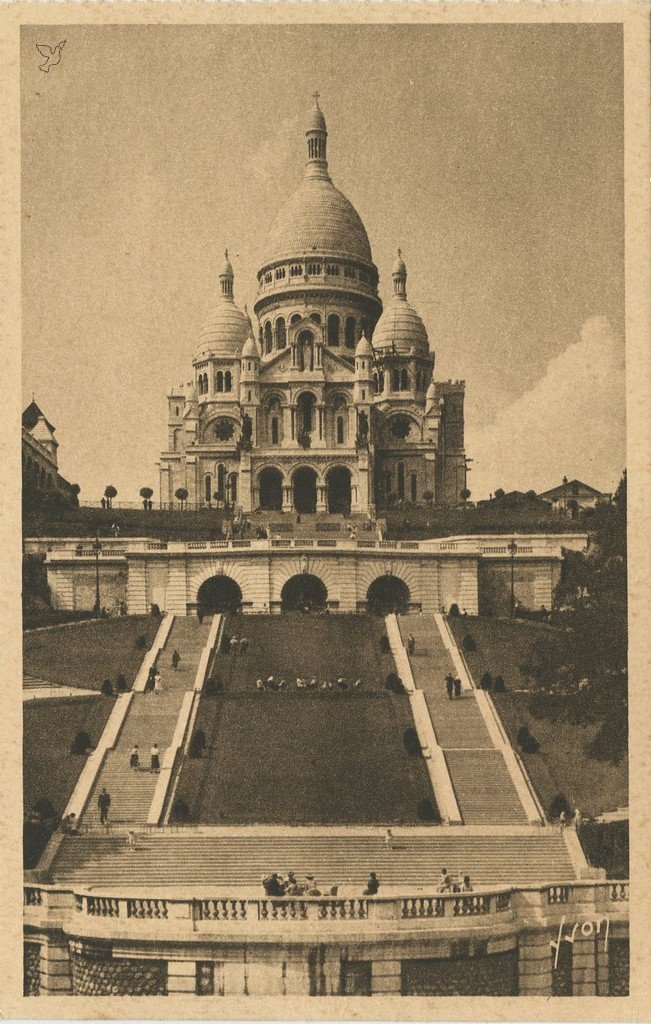 Z - YVON 117 - Paris - Le SC et l'escalier Monumental (2).jpg