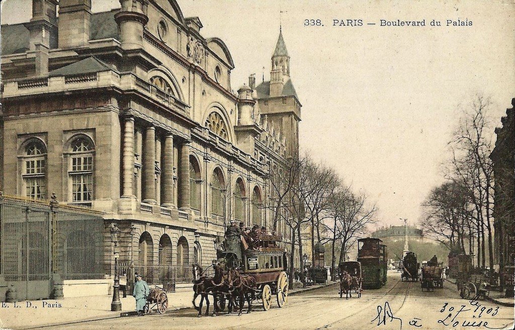 Les Autobus de Paris.jpg