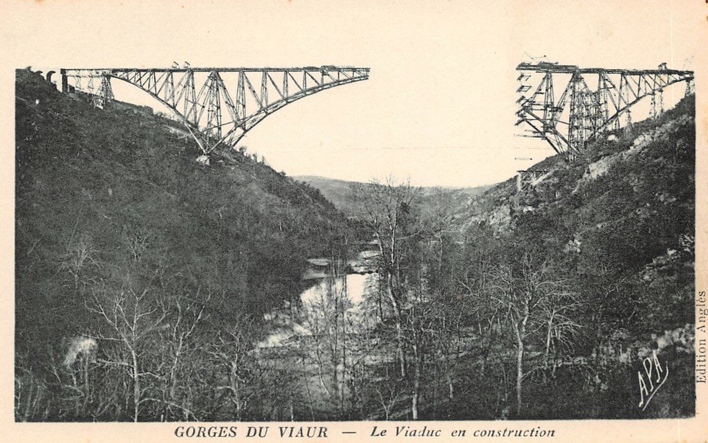 Tanus-Viaduc du Viaur en construction (2).jpg