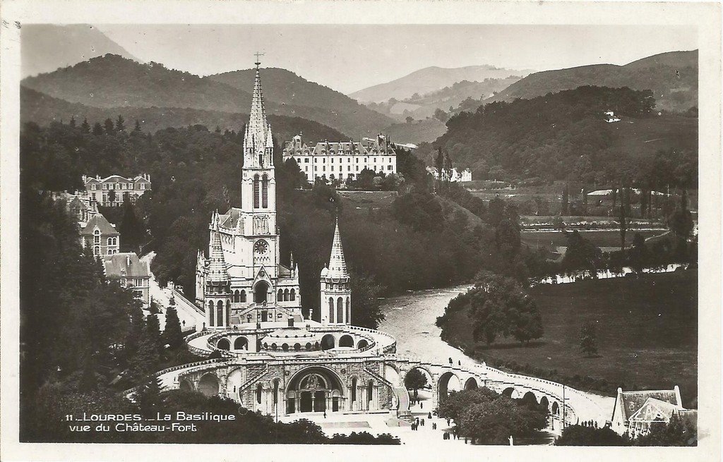 Lourdes (1955).jpg