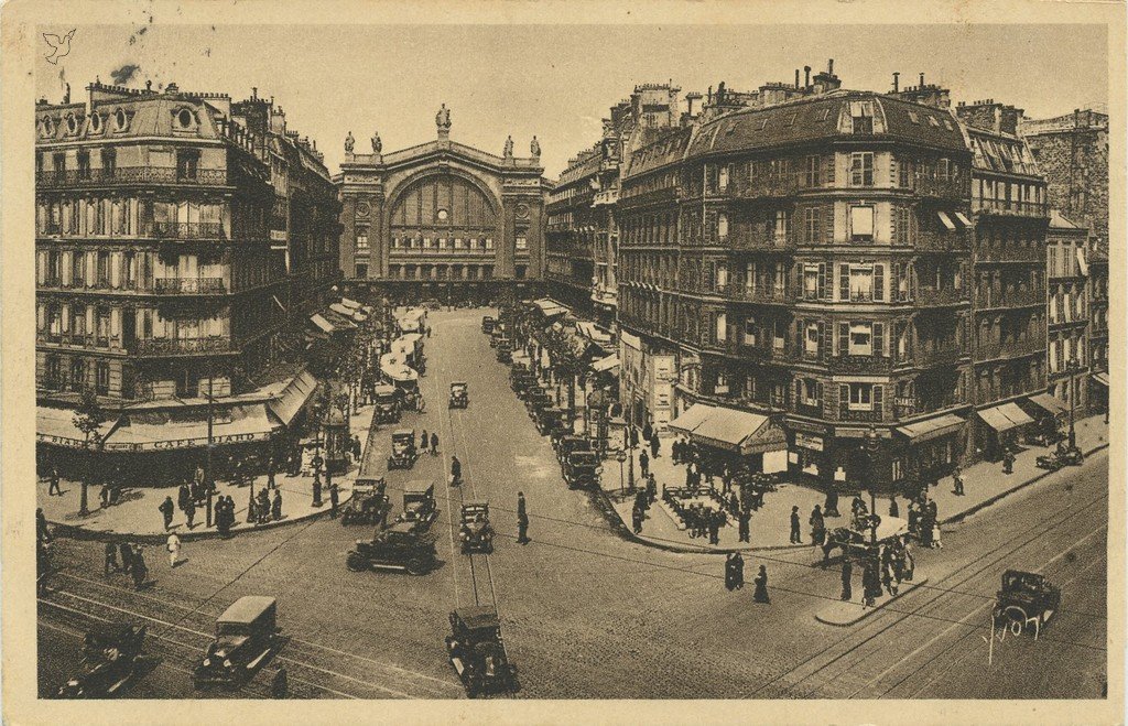 Z - YVON 73 - Paris - Boulevard Magenta Gare du Nord.jpg