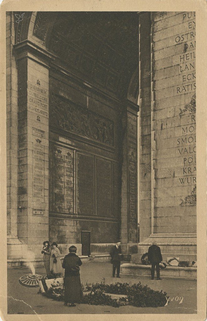 Z - YVON 174 - Paris - Tombe du Soldat Inconnu - The unknown Soldier grave.jpg