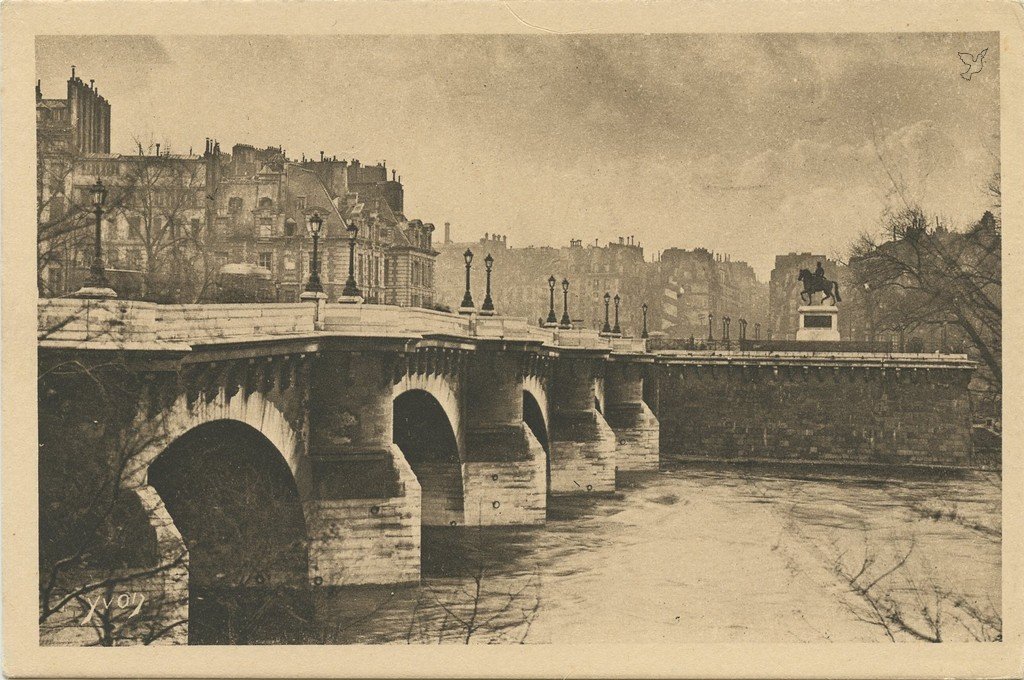 Z - YVON 164 - Paris - Pont-Neuf - Statue d'Henri IV.jpg