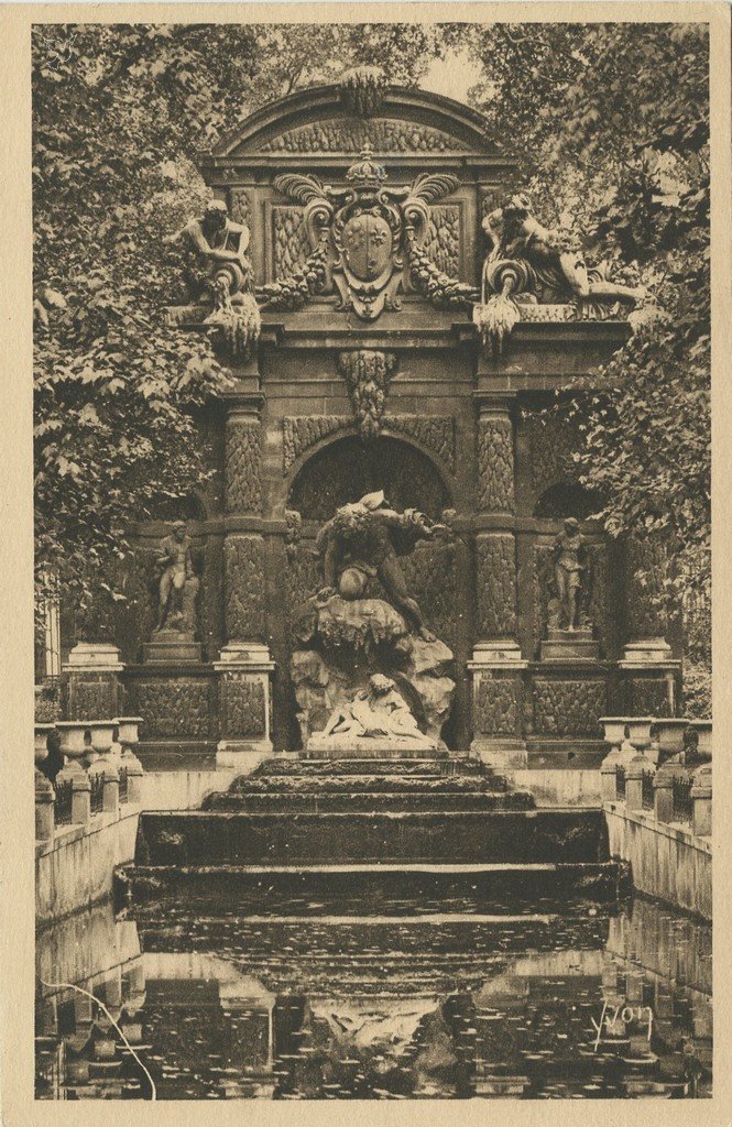 Z - YVON 96 - Paris - Fontaine Médicis (Jardin du Luxembourg).jpg