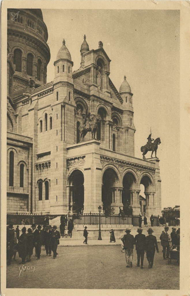 Z - YVON 334 - Paris - SC de Montmartre Entrée de la Basilique.jpg